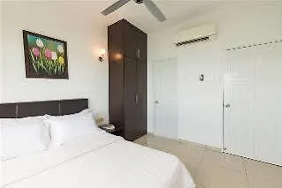 Sri Sayang Apartment By Seaview Agency PENANG 4*,